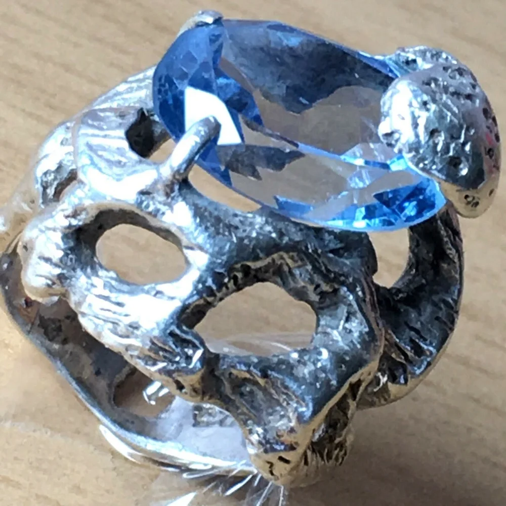 VINTAGE 925 STERLING SILVER BLUE SPINEL RING